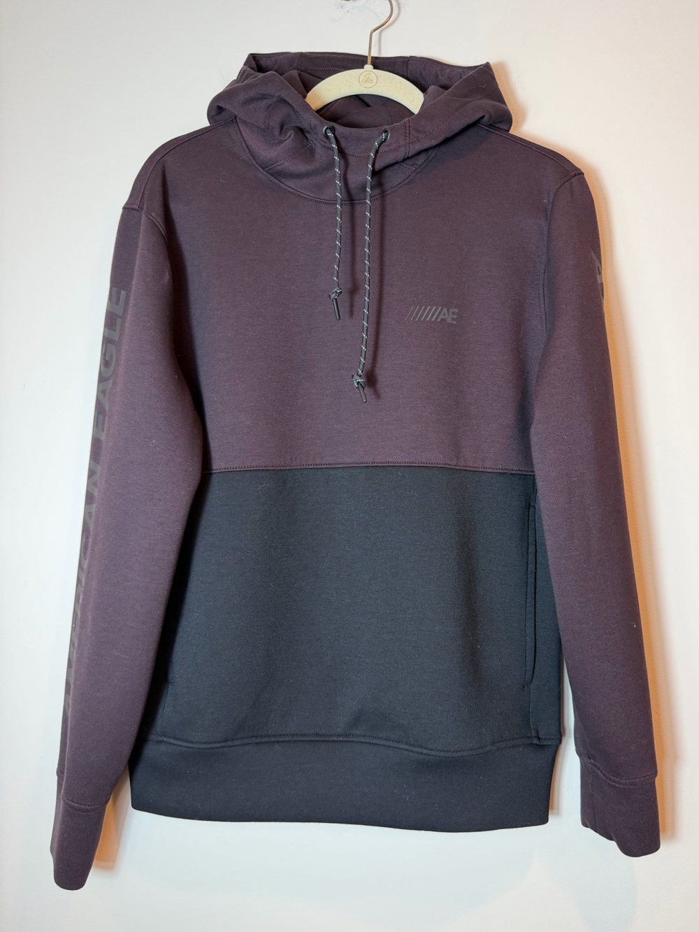American Eagle Active 24/7 Colorblock Hoodie Maroon Black Small